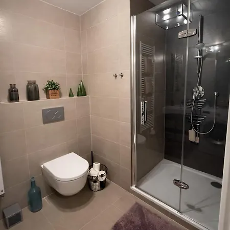 Apartmán Luční Dům 202 *